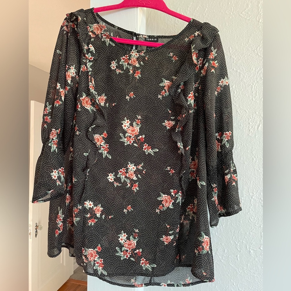 Floral torrid blouse